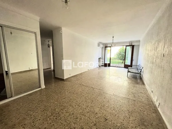 Appartement Saint Laurent Du Var 3 pièce(s) 82 m2