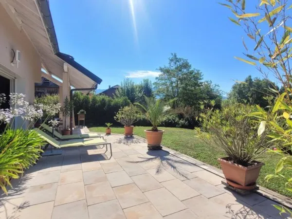 Maison Chapeiry 6 pièce(s) 145 m2