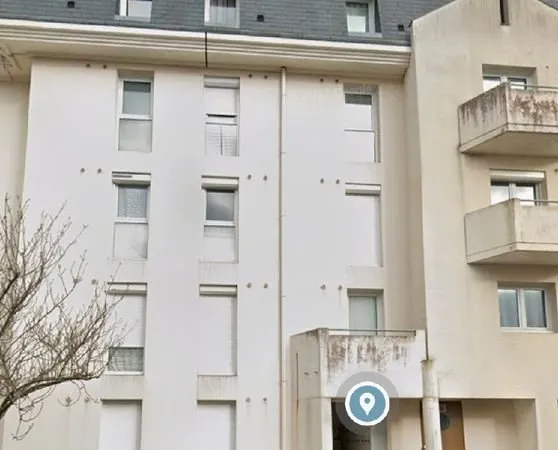 Location place parking couvert
