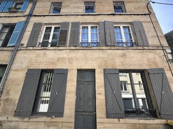 IMMEUBLE DE RAPPORT - MAISON DE VILLE