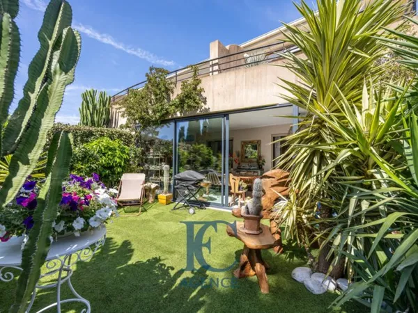 Appartement T2 de 67 m² en rez-de-jardin au calme