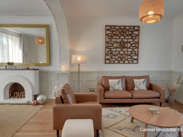 Maison 9 pièces 201 m²