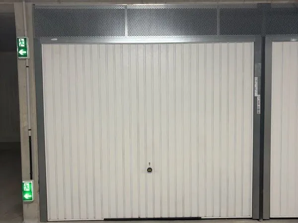 Grand double garage