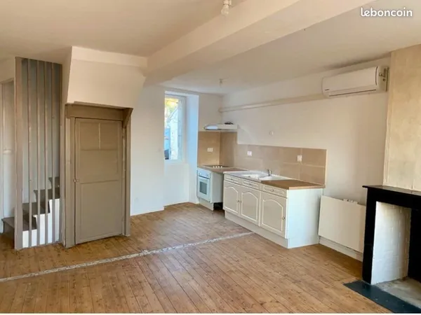 Appartement F2 48 m2 entièrement rénové