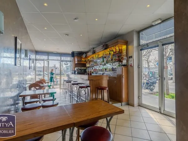 Hôtellerie et restauration Vente Lyon  77m² 491400€