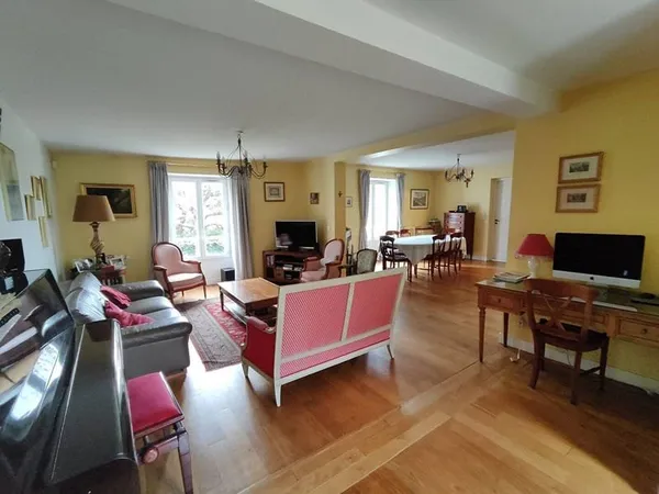 Maison 9 pièces 169 m² 