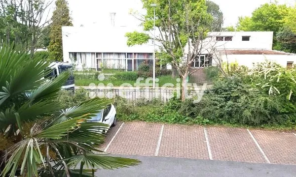 Local commercial 10 pièces 2180 m²