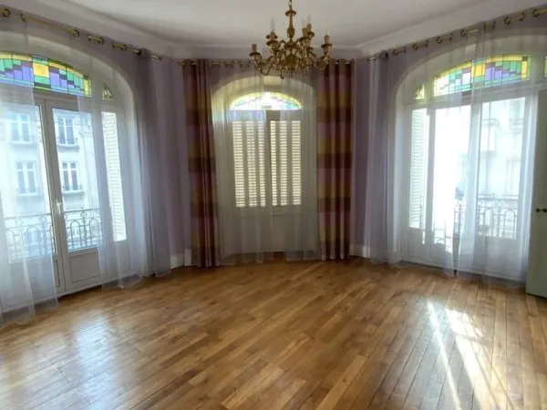 Appartement 5 pièces 155 m²