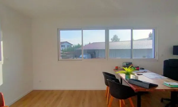 Bureaux 84 m²