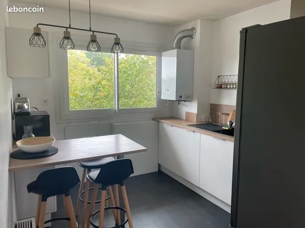 2 chambres dans colocation de 3