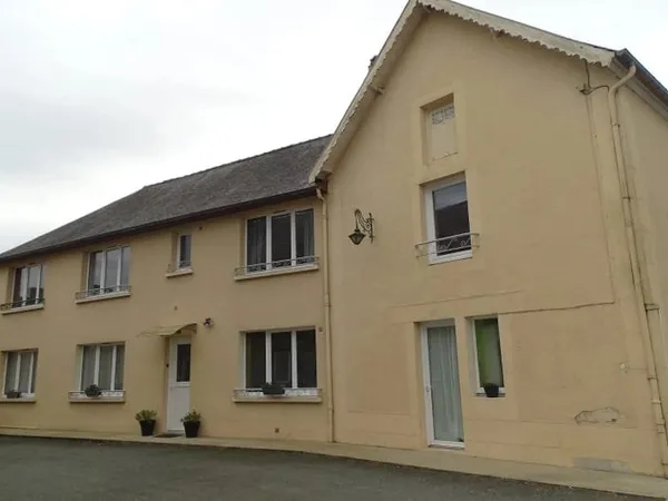 Maison 8 pièces 195 m²