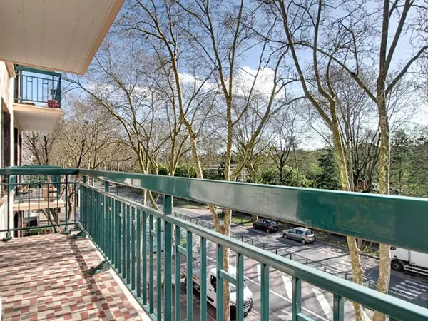 APPARTEMENT RUEIL-MALMAISON BORD DE SEINE 3 PIECES 2 CHAMBRES BALCONS EXPOSITION SUD-OUEST