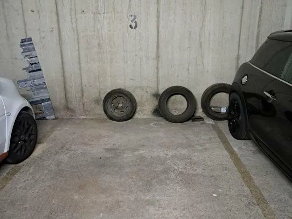 Parking - 11.5m ²