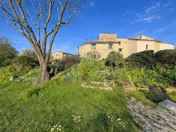SAVASSE, maison en pierre de 165 m2