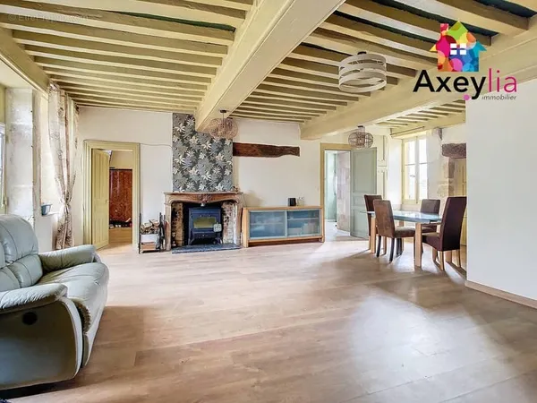 A VENDRE- CLESSY- Tènement immobilier