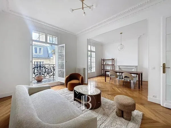 Le service location de la Maison BARNES vous propose ce bien :