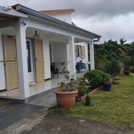 Maison de 110m² sur 800m² avec vue imprenable à St François