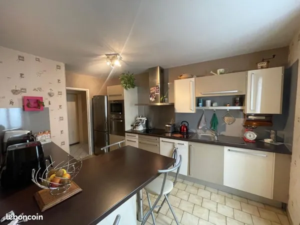 À LOUER - Appartement 80 m² avec ascenseur à Nevers