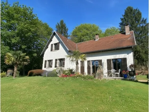 Propriété de caractère en lisière de forêt - 185 m² habitables sur 2 100 m² de terrain