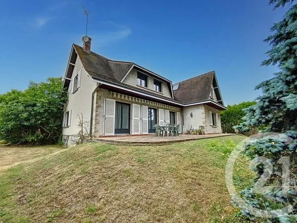 Maison 8 pièces 209 m²