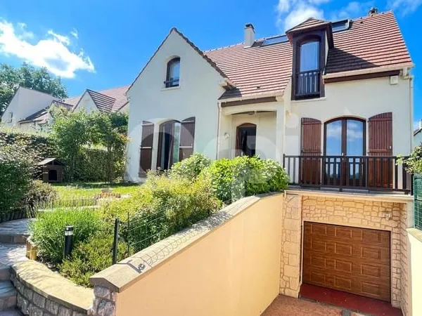 Maison À Vendre à Vernouillet de 150 M² utile