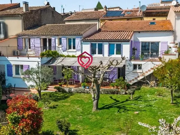 Charmante maison à Cailhau avec vue imprenable sur les Pyrénées