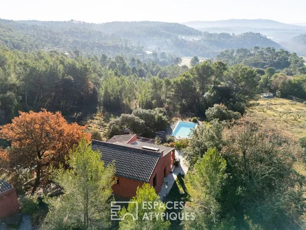 Maison de caractère dépendance, piscine et vue contemplative