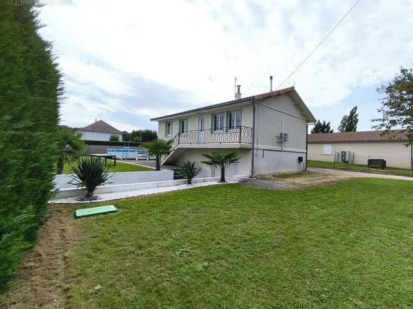 Maison sur sous-sol 3 chambres - Fleuré