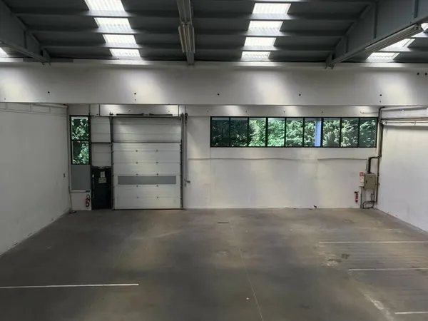 Entrepôt à louer