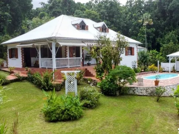 Maison 10 pièces 190 m²