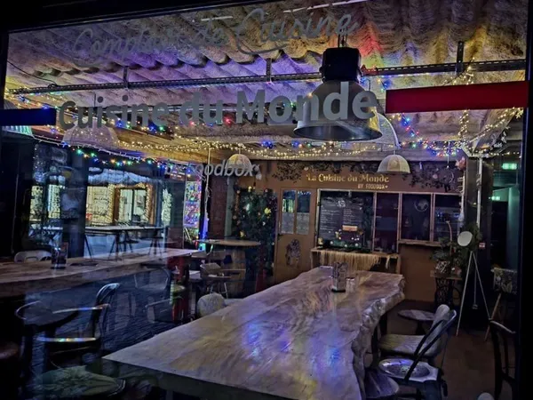 Restaurant comptoir cuisine du monde