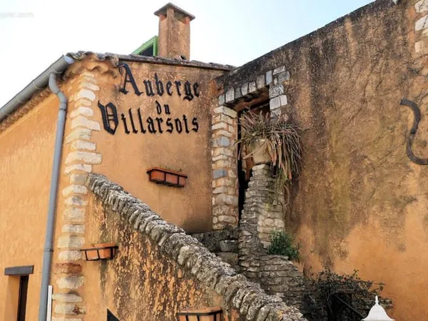 Murs commerciaux à Villars