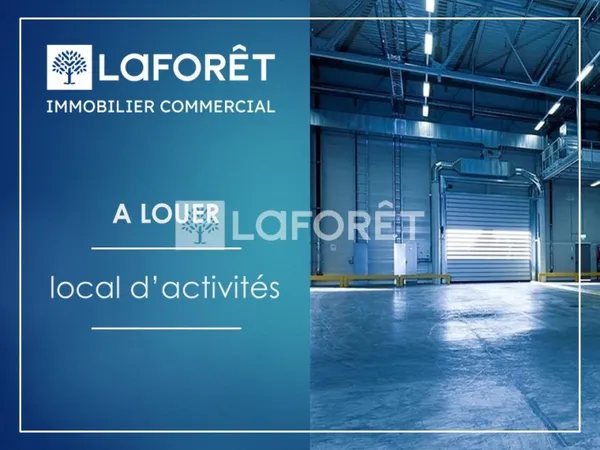 Local commercial 210 m²