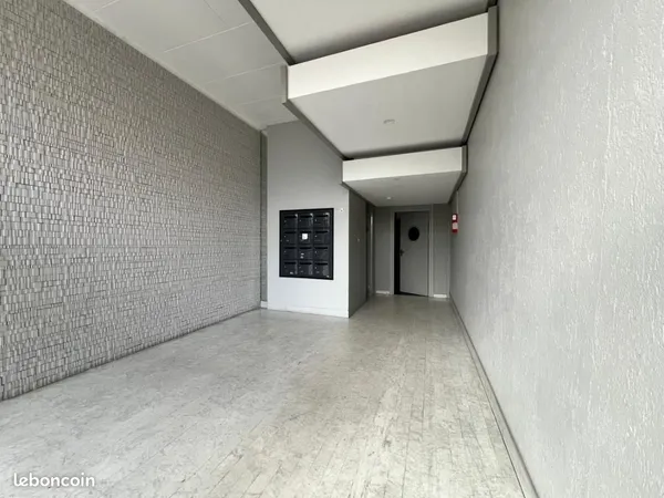 Bureau 133 m²
