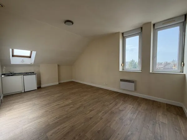 TROYES - STUDIO - PROCHE GRANDES ECOLES