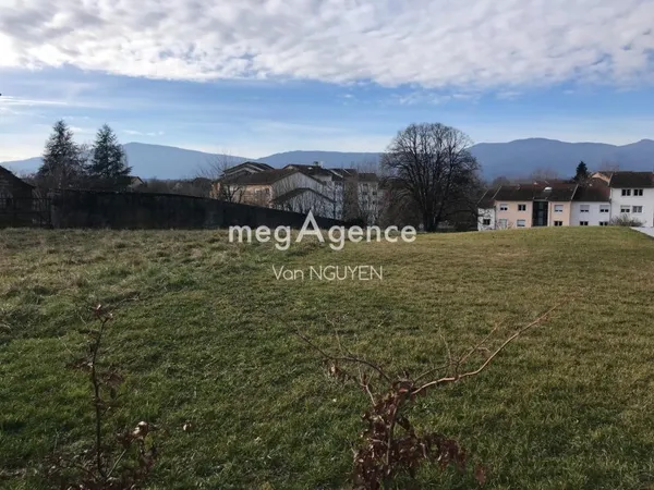 Terrain à Bâtir de 902m2