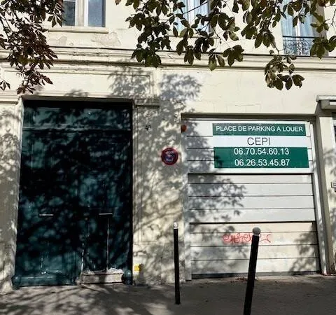 Parking 11 m²