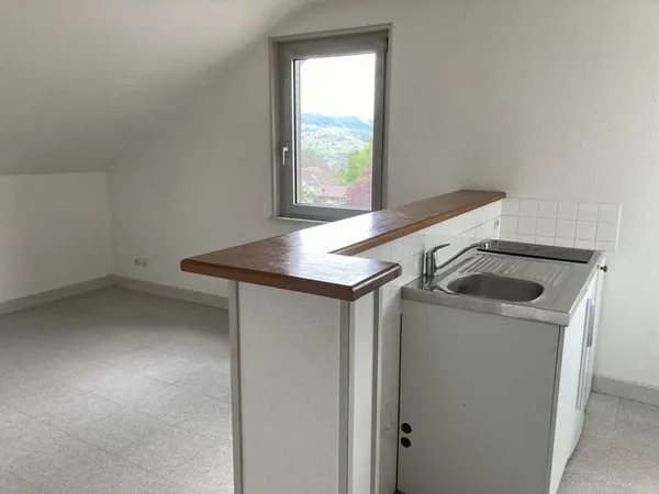Studio à louer à SAINT-LUPICIN