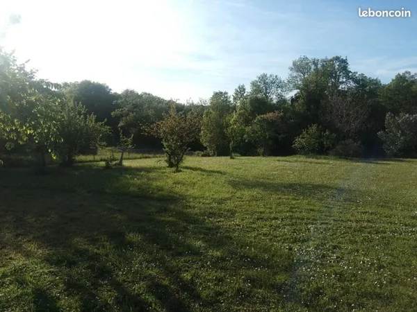 Terrain constructible non viabilisé