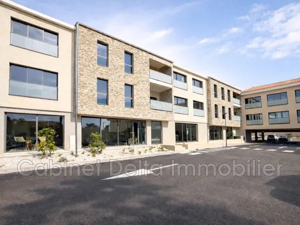 Immeuble commercial 253 m²