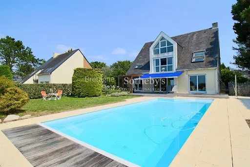 Maison 7 pièces 210 m²