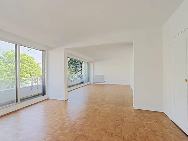 Appartement Saint-Cloud / 3 pièces 75 m2 / Proche gare du Val d'Or et Tourneroche