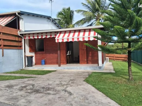 Loue maison meublée individuelle à Baie-Mahault, Bel Air, Impasse des Perles