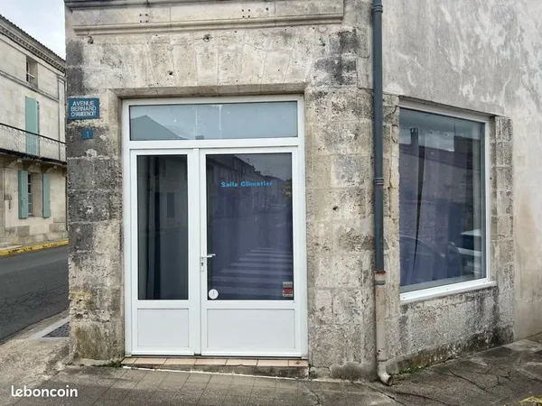 Local Commercial Pont l abbé d Arnoult 35m2 Neuf