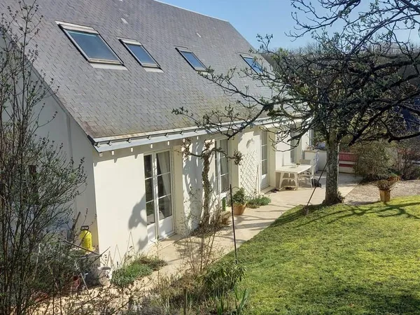 ? COUP DE COEUR À VOUVRAY (37) - Superbe maison familiale l