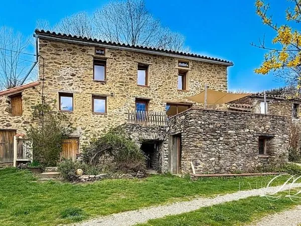 Proprieté Eco-rurale de 54 ha