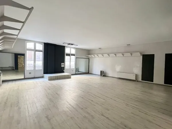Bureau 142 m²