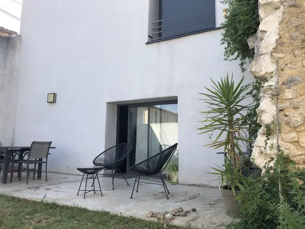 Vends Maison de caractere - 4 chambres, 210m², Aspiran (34)