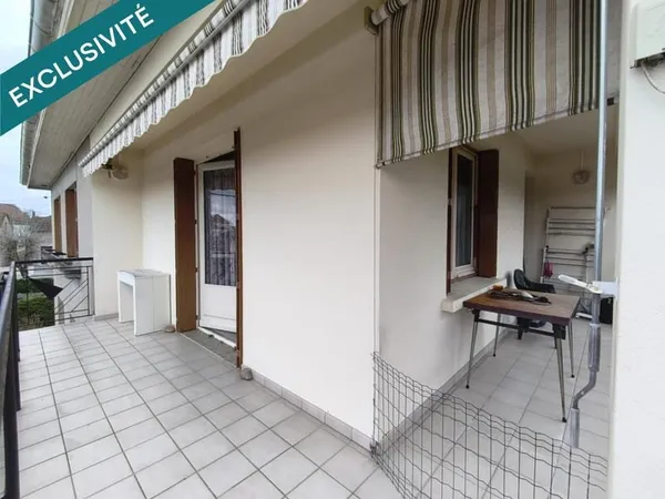 Appartement avec balcon - Saint Trivier de Courtes