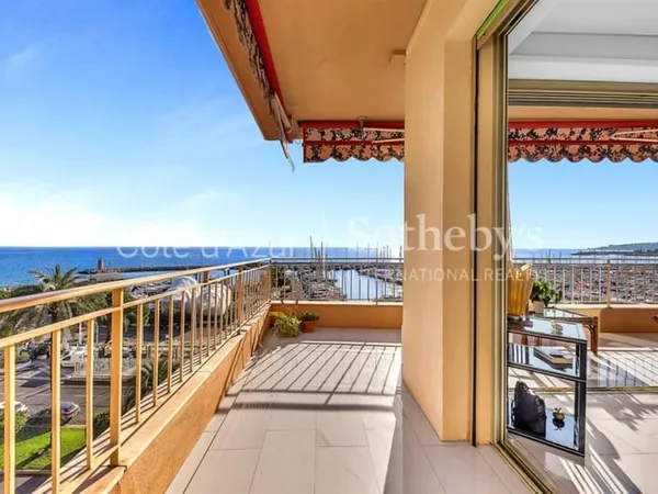 Appartement T3 + Grand garage - Front de mer à Menton Garavan / vue panoramique
